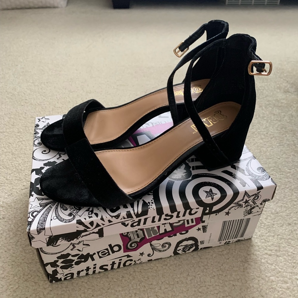 BRAND NEW Brash Black Suede Strappy Kitten Heels